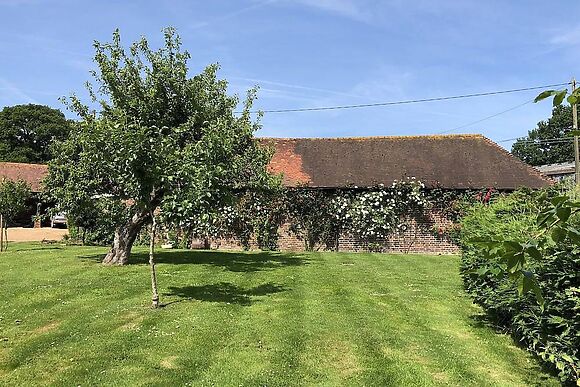 Cosy, Rustic 17th Century Countryside Barn