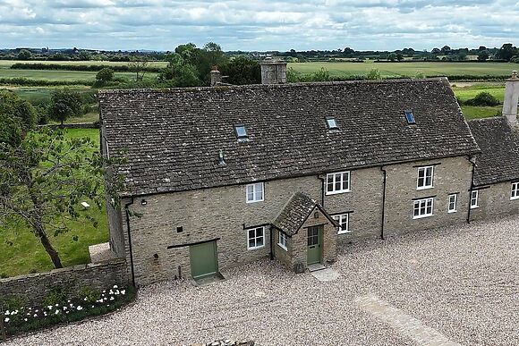 Fabulous 5* Cotswold Gem with Hot Tub