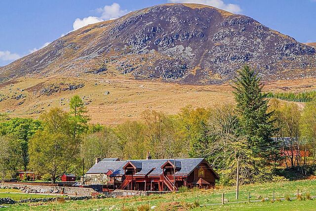 Glen Clova Lodges