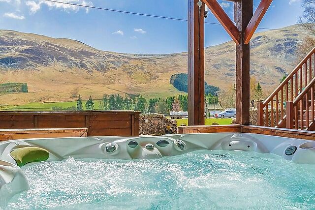 Glen Clova Lodges