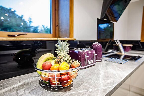 Beautiful relaxing house in fantastic peaceful location near Dundee with hot tub