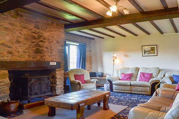 Lower Dinchope Big Barn