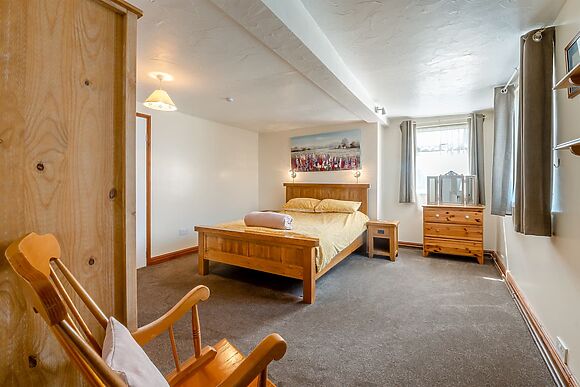 Captain's Quarters At Keel Lodges