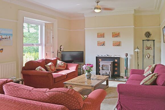 Holly Lodge