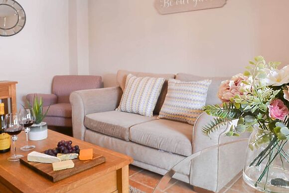 Sweet Pea Cottage in Holt