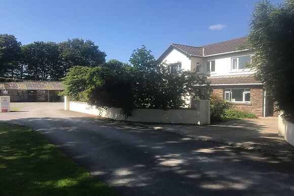 Blackmoor Farmhouse in Ludchurch