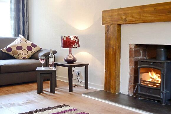 Blackmoor Farmhouse in Ludchurch