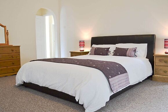 Blackmoor Farmhouse in Ludchurch