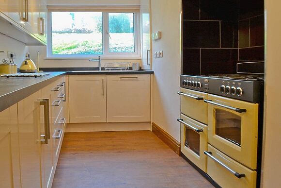 Ysgubor Wen in Burry Port