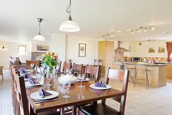 Kingfisher Cottage At Dinney Farm