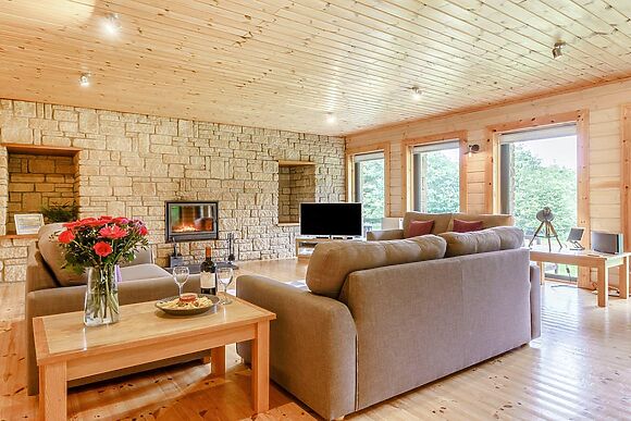 Oak Lodge