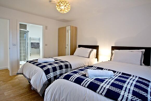 Woodpecker Lodge in Glastonbury