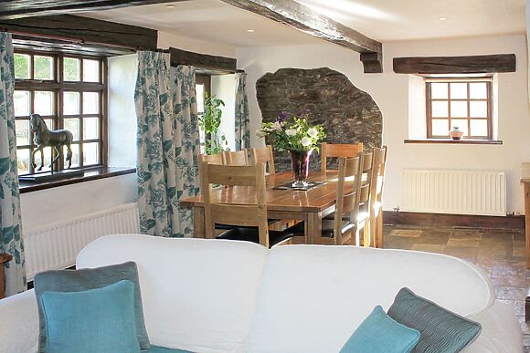 Staveley House