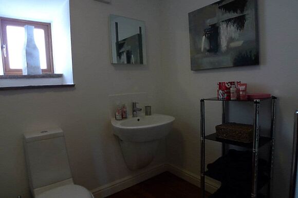 Daisy Cottage in Buckley Green