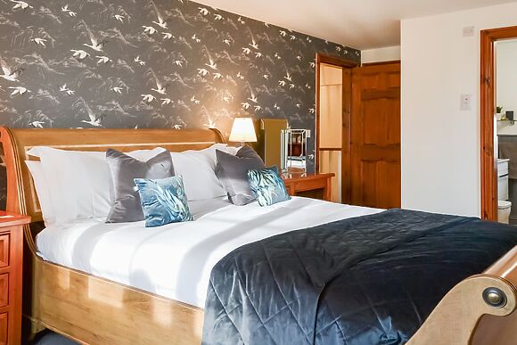 River Cottage (Luxury)