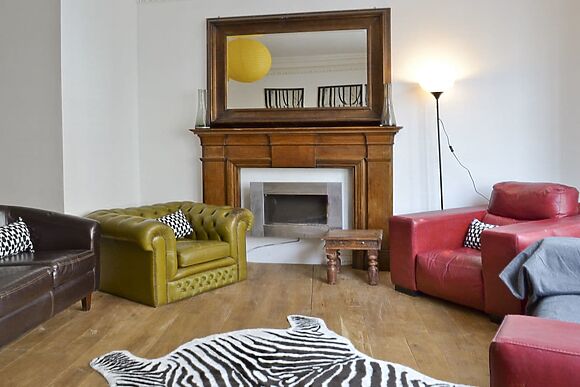 The Town House I