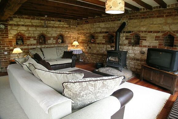 Spring Farm Barn in Grindale