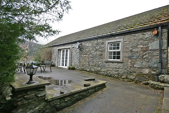 Lochview Barn