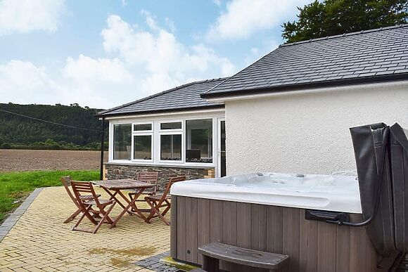 Maes Rheidol at Maesbangor