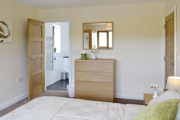 Dan-y-Glo in Waunarlwydd