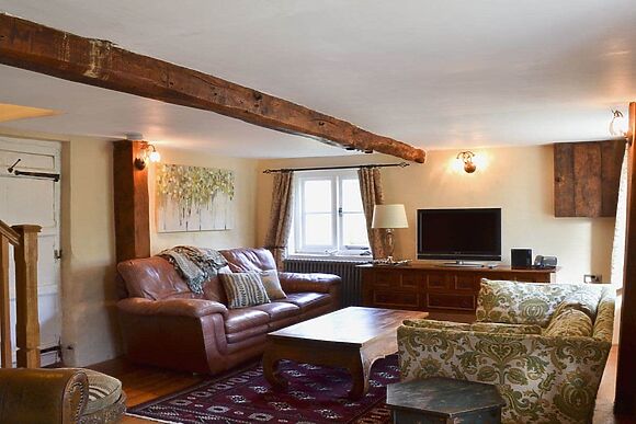 Four Oaks in Bransgore