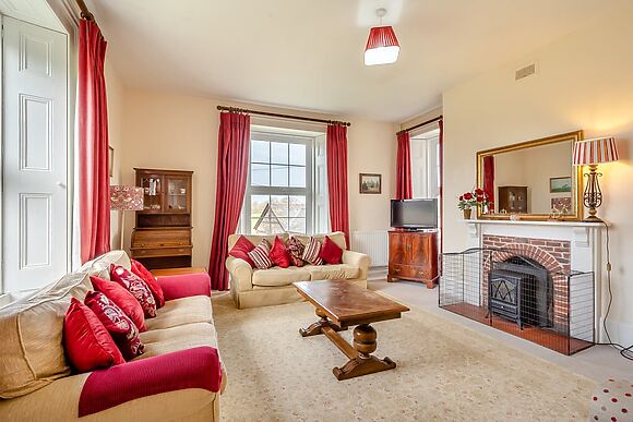 Armswell House in Plush