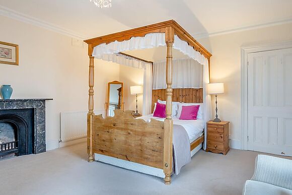 Armswell House in Plush