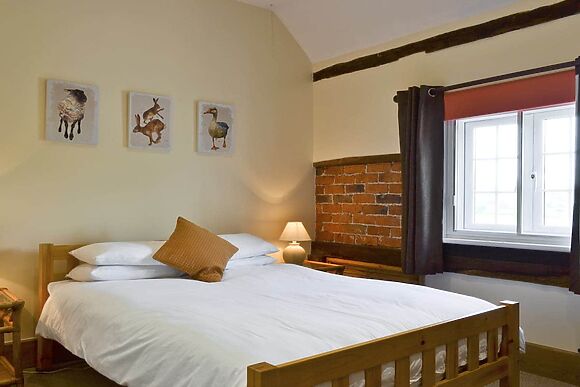 Little Brampton Farmhouse in Clunbury