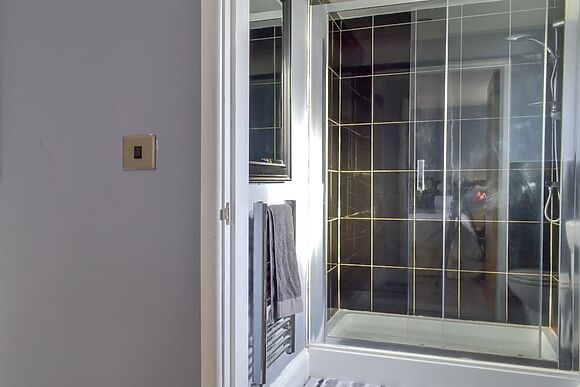 Book Online - Hoseasons