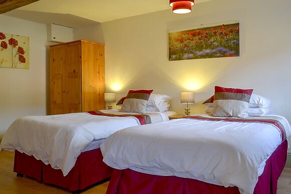 Book Online - Hoseasons