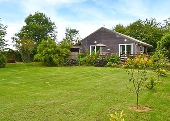 Hidden Garden Cottage in Wainfleet