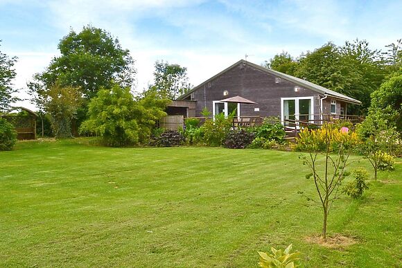 Hidden Garden Cottage in Wainfleet
