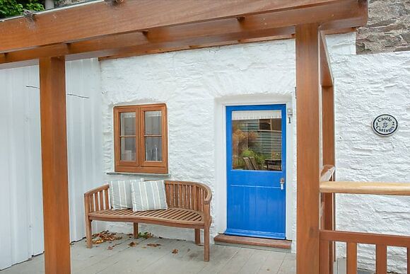 1 Castle Cottage