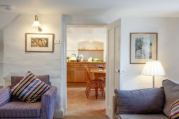 3 Castle Cottage