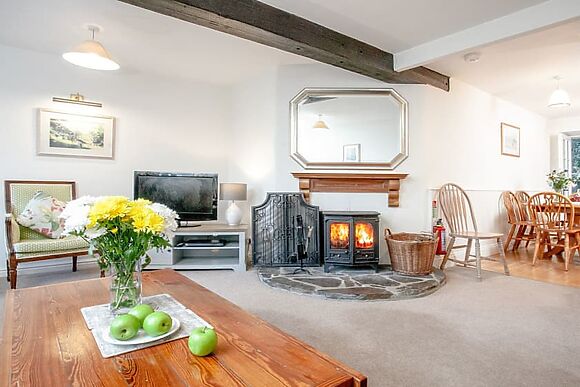 Milbourne Cottage At Tuckenhay Mill