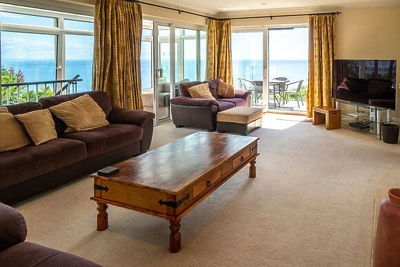 Cliff Lodge