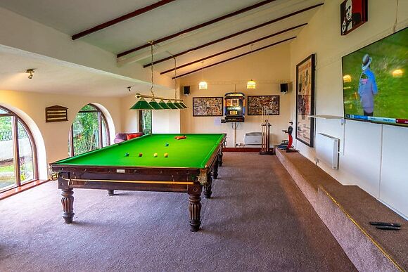 Cliff Lodge