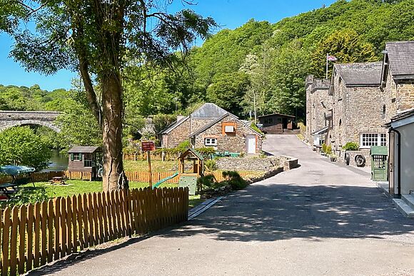 Riverside At Town Mills