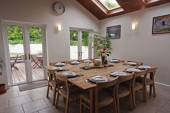 Four Seasons in Plwmp