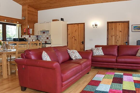 Ash Lodge at Lon Lodges