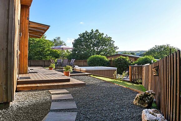 Ash Lodge at Lon Lodges