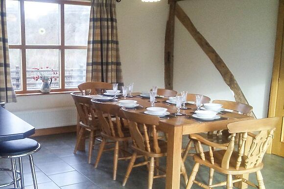 Cwm Corn Barn in Dolfor