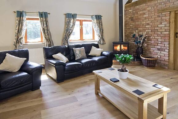 Cefnaire Isaf in Newtown