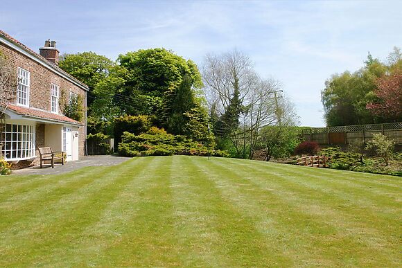 Greenlands Farmhouse in Barmby Moor