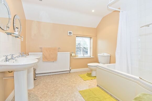 Greenlands Farmhouse in Barmby Moor