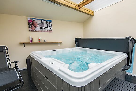 Kentish Barn Retreat in Chilham