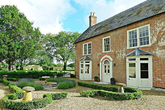 Sleeps 12