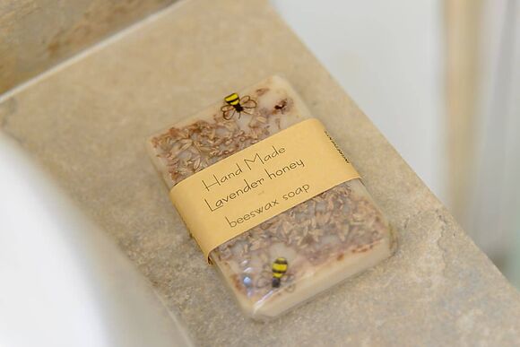 The Hut at Hole Farm