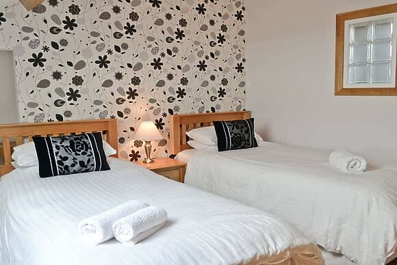 Bwthyn Onnen in Ystrad Meurig