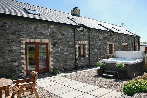 Bwthyn Onnen in Ystrad Meurig